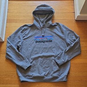 Patagonia, P-6 Uprisal Hoodie, Kangaroo Pocket, Gray, EUC, Men's XXL